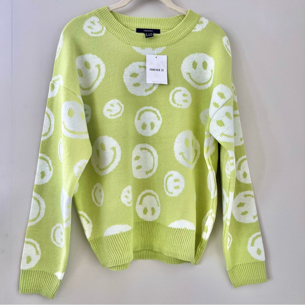 NWT Forever 21 Lime Green Happy Face Crew Sweater - Small